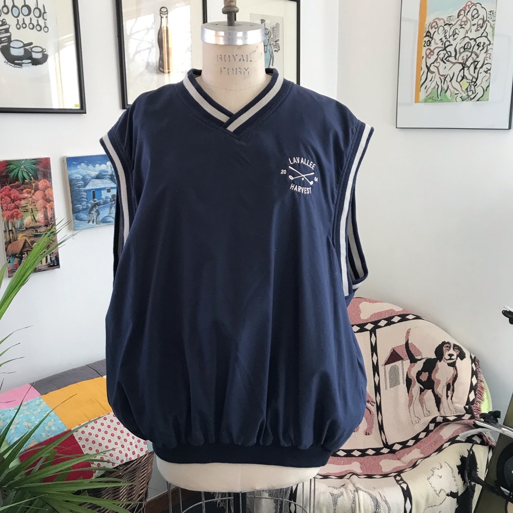 2004 oversized navy blue embroidered windbreaker vest! By HARVARD SQUARE!